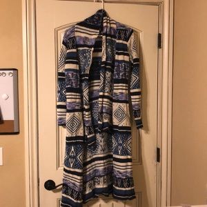 Long cape/cardigan